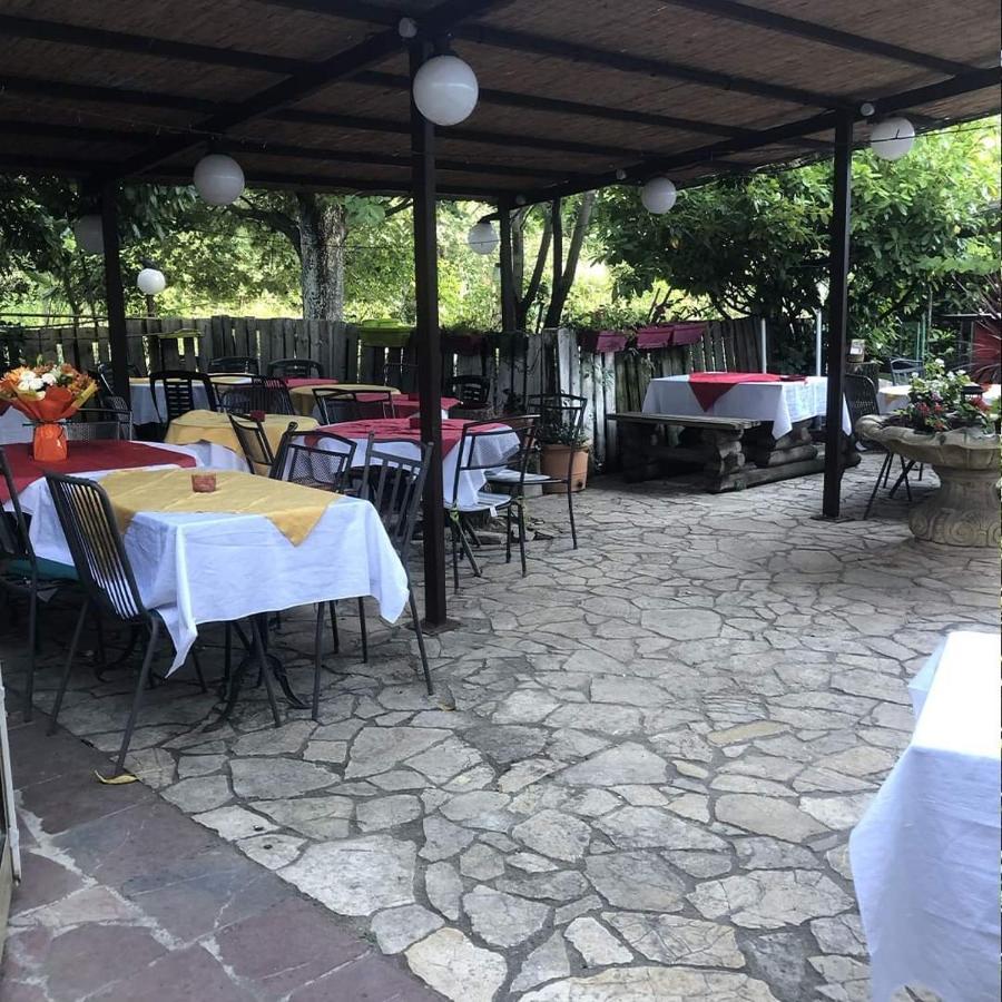 מלון Saint-Geniès-des-Mourgues Domaine Du Berange מראה חיצוני תמונה